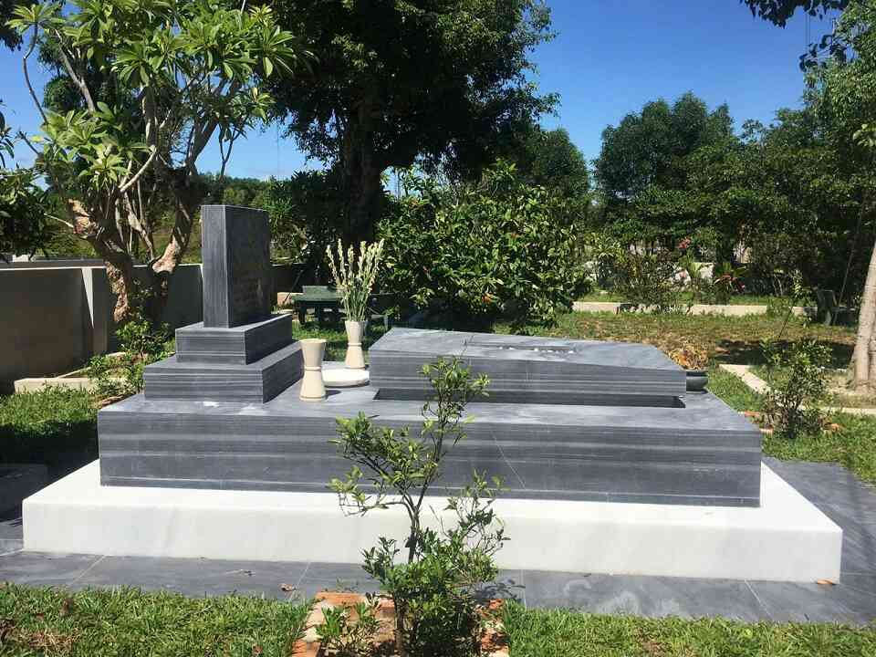 Mẫu mộ đá 002